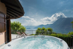 Villa Castello with jacuzzi & priceless view by Rent All Como